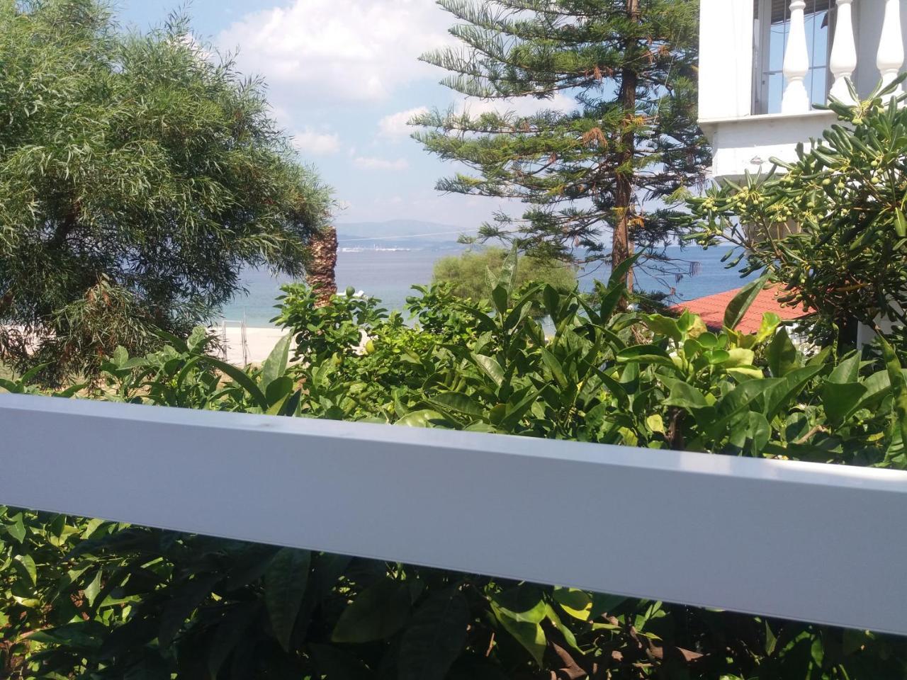 Vila Per Mare Loutra Oraias Elenis Exteriér fotografie